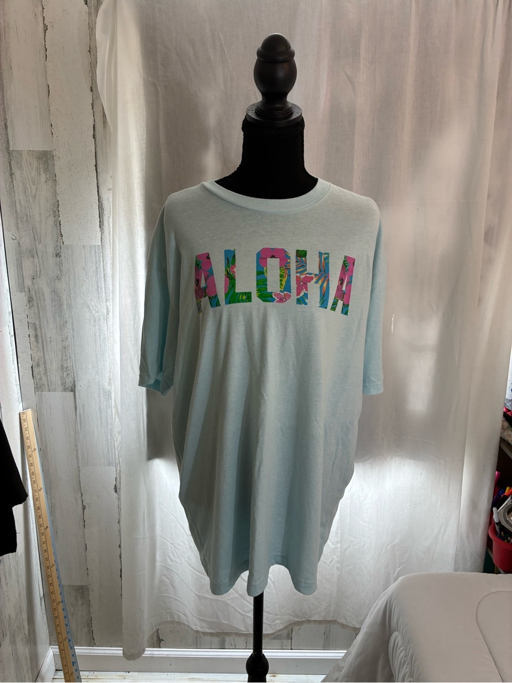 Aloha Floral Graphic  Women’s Tee - Light Blue Sz XL
